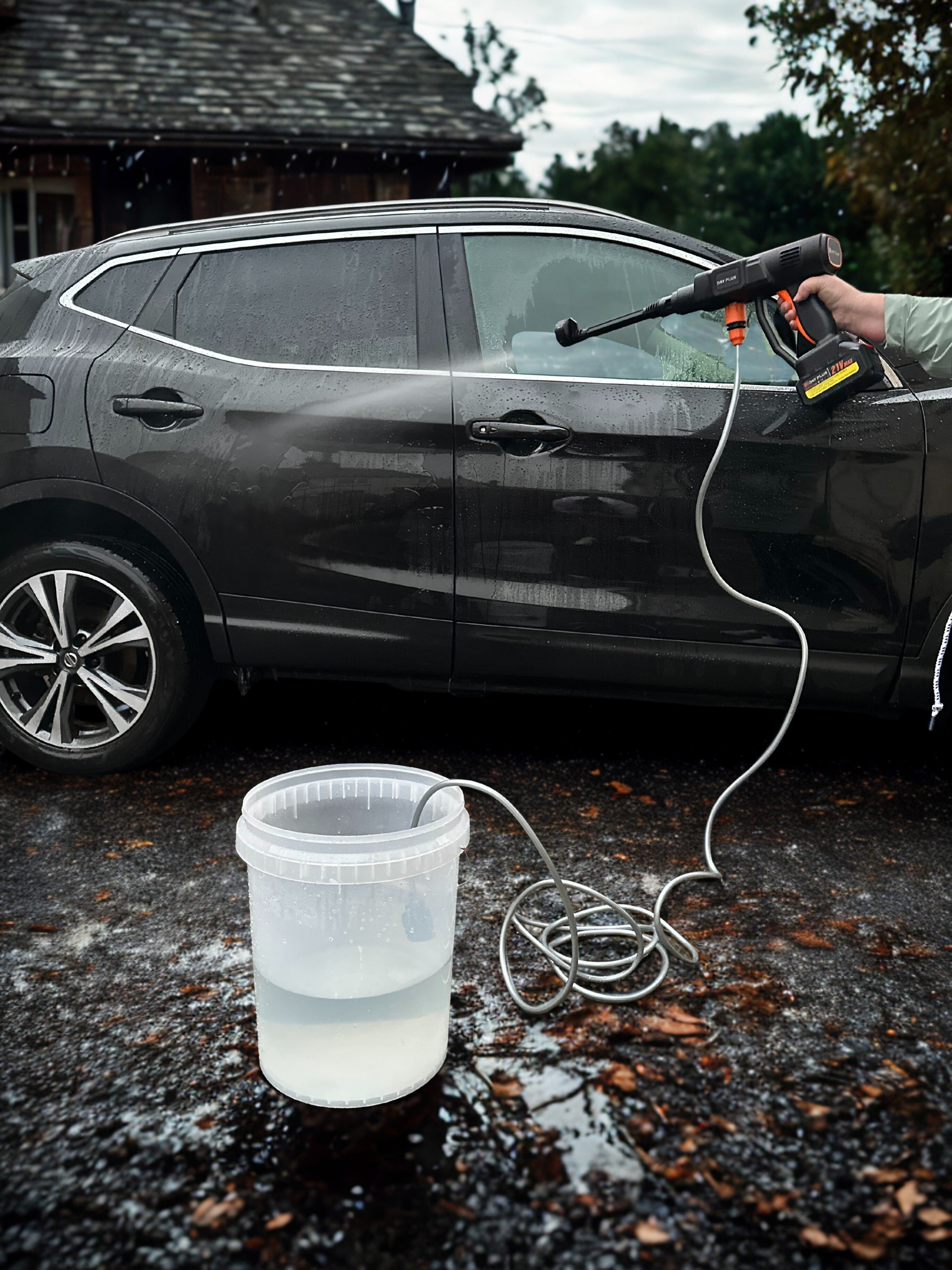 Cordless Pressure Washer